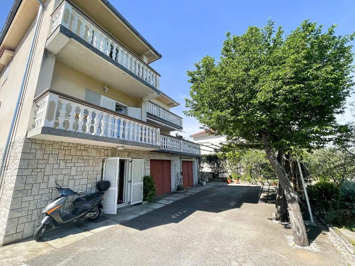 Apartment In Jadranovo 42072 Croatia