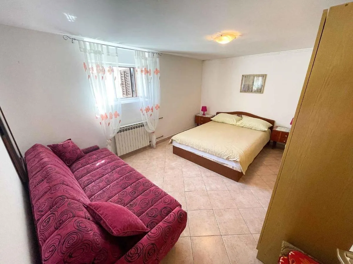 Apartment In Jadranovo 42072 Croatia